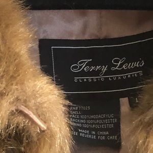 Women faux fur coats